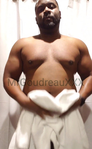 MrGoudreauXXX: Masturbující medvěd BBC část 29