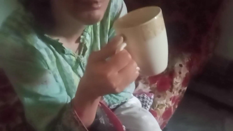 SHAKRATASNEEM: Desi nevlastní sestra Sex s nevlastním bratrem