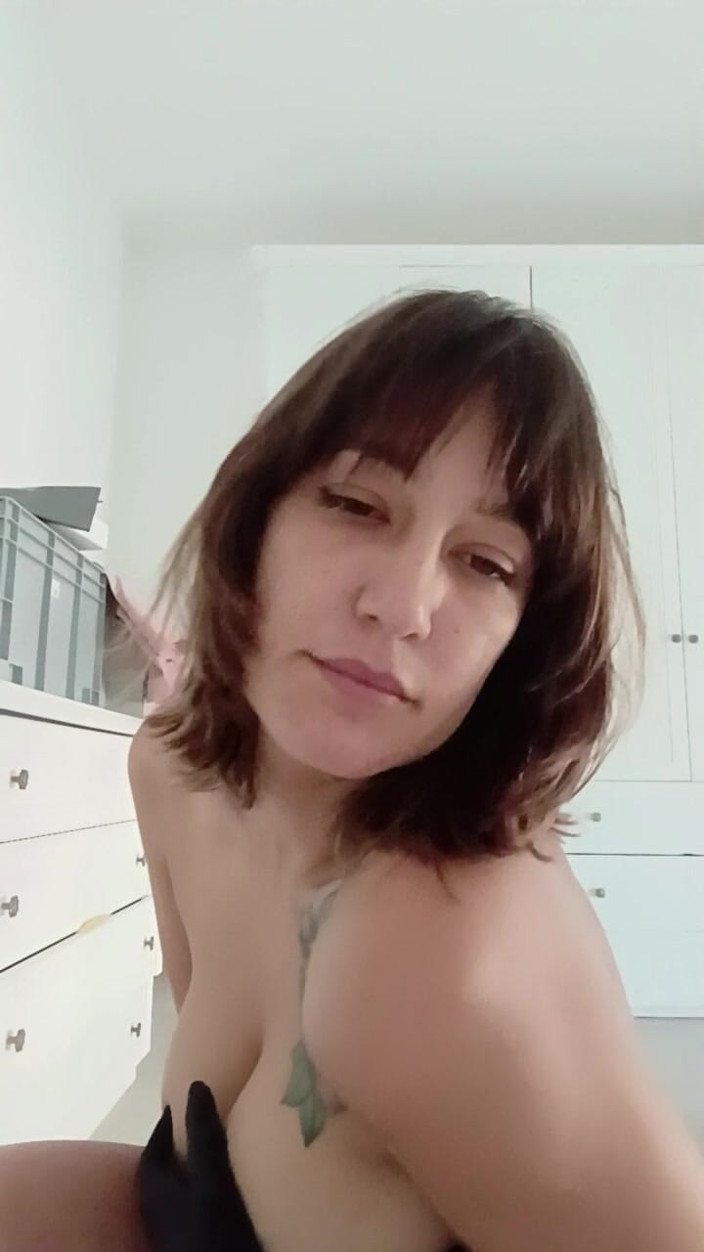 Ioana Zavoianu: Tik, tik Ik!