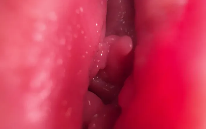 Mia Foster: Extremely close up pussy worship