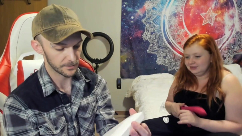 Sin Spice by Sophia Sinclair and Jasper Spice: Animour panty dildo unboxing dan masturbasi