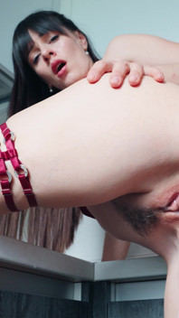 Omlouvám se, manželka, tvoje nevlastní sestra kundička a zadek mě šílí. Anální creampie předávkování