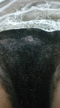 Muschi hautnah liefert eine wilde private fantasie, gefüllt mit verführerischem posieren