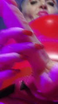 Getah merah dominatrix eva lateks femdom BDSM solo strapon mainan fetish matang berpantat besar – seksi panas