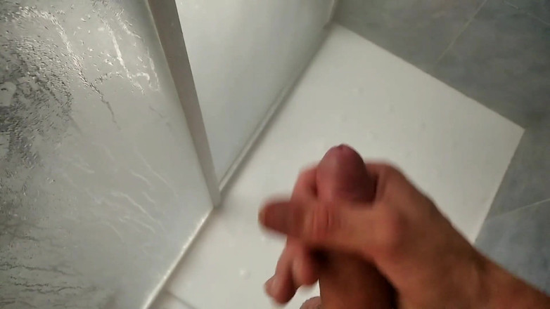 Elvissc: Nice Dark Chudy chłopiec z ładną dupą gra i porusza swojego...