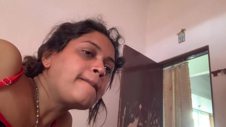 Tina Baby: Motherinlaw mere kamre men aaee