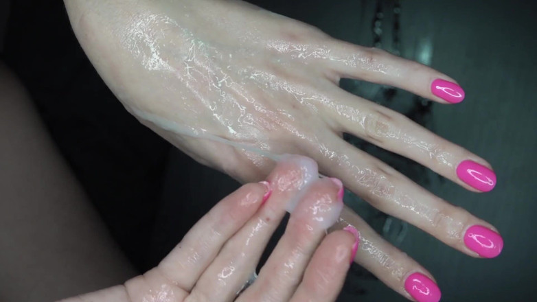 Homemade_Handjob: Sborra sulle dita