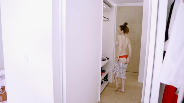 Piper Blush: Kleed me uit.