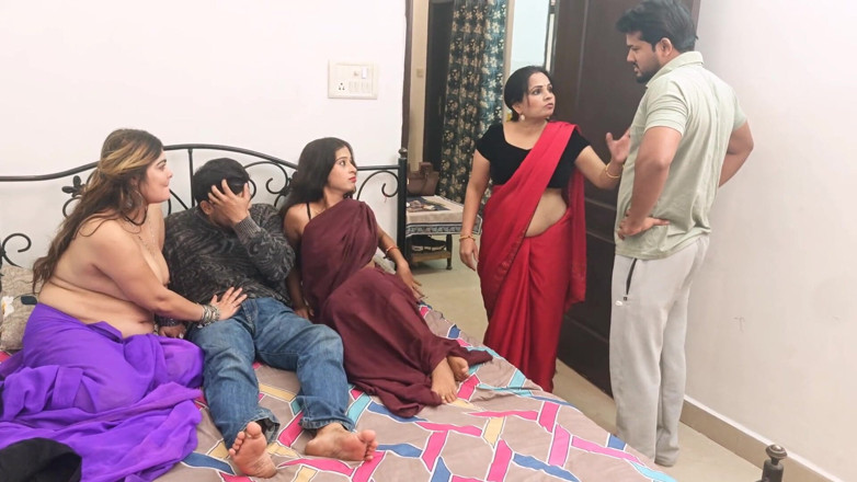 Londamaal123: Indian Desi Bhabhi Gangbang Threesome Foursome Hardcore Sex Video