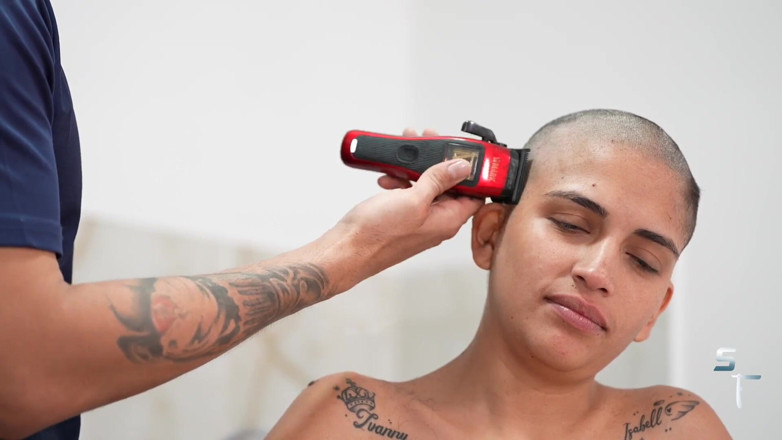 Shave Flix: Carolyn