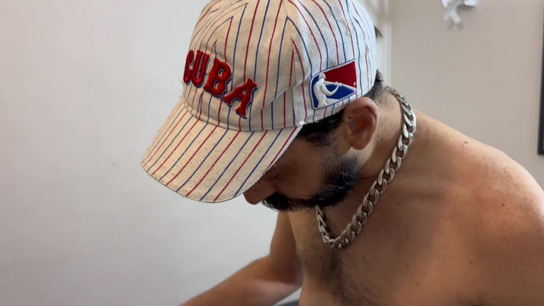 Melad Paris: Visitando o traseiro dela