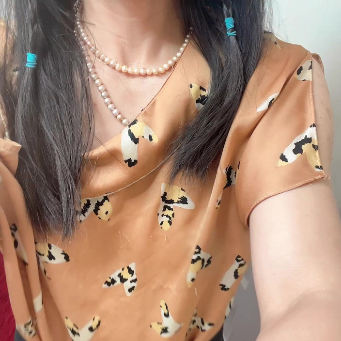 sweethanajapanese: Nosí sexy šaty Piss Pussy Nice