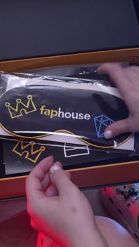 Một món quà từ giải thưởng F@phouse 2025 đề cử cảnh làm tình nhóm nóng bỏng nhất