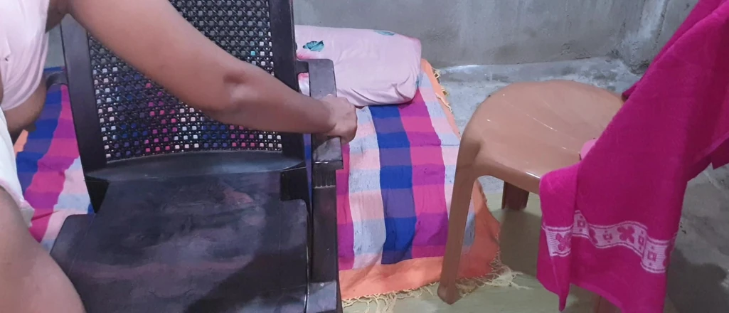 Tiyana: Marido Hace Una Videollamada a Su Amigo Y Le Muestra...