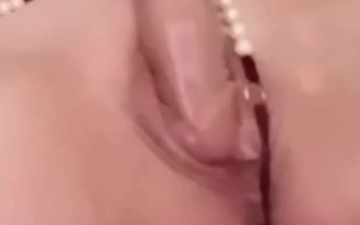 Laura sexywomen: Tremendous Pussy Masturbation in Close-up