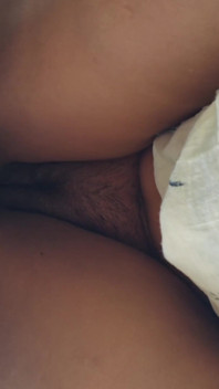Desi Bhabhi zdradza męża ze swoim kochankiem w dżungli