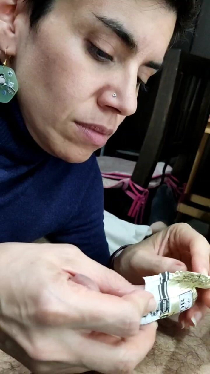 TheArtOfCum: Rapid! Ejaculare pe ciocolata ei preferată!