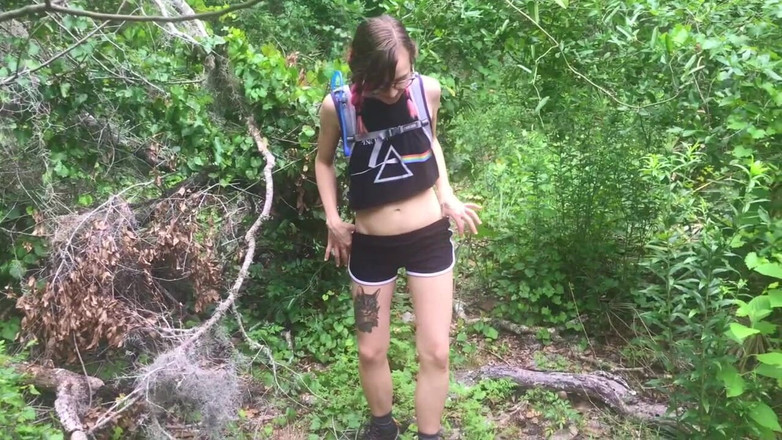 kactus kutie: Kencing di Dalam Hutan Semasa Mendaki