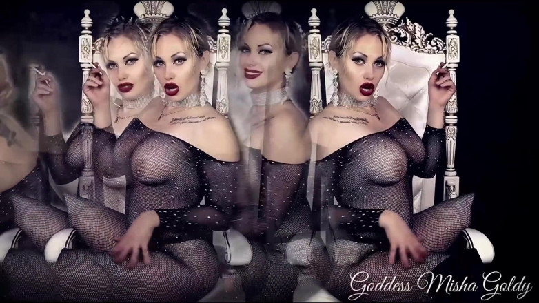Goddess Misha Goldy: khatarnaak! vittiy chodne vaali herpher! parvaah nahin
