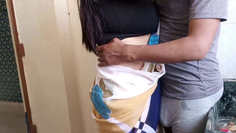 Yourdidipriya: Priya Bhabhi Sex with Devar in the Kitchen