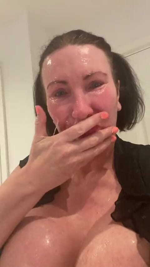Sophie James: Rovina estrema saliva non faccia coperta