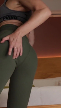 Helena Locke - Pantaloni de yoga cu instrucțiuni de masturbare