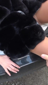 Curvă slabă Chanel cu serviciu fără prezervativ - swhores