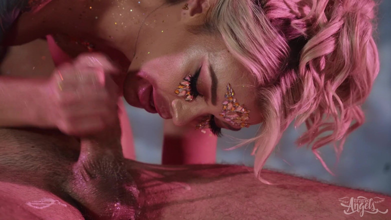 Trans Angels: Trans Angels - Eaven เป็นสถานที่บนโลกหรือไม่? ใครก็ตามที่เห็น Aubrey Kate น่าจะเดาได้
