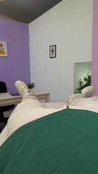 POV evli bir doktorun ofisine girdi ve onu çok zor bitirdi