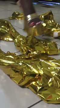 Ebony Balloon Heel Crushing!