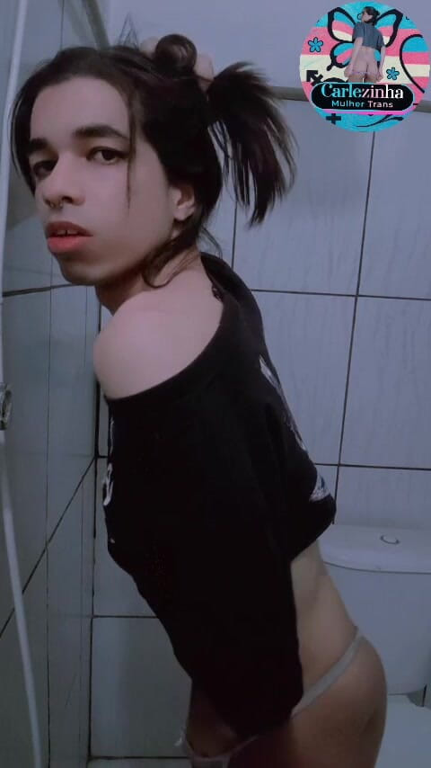 Srta. Carla: Carlezinha - สาวร่านเปลือยโชว์ก้นและอวัยวะเพศนุ่มของเธอ