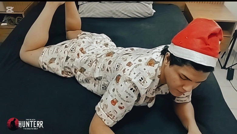 TheBlacKHunterr: Getting Santa's Gift