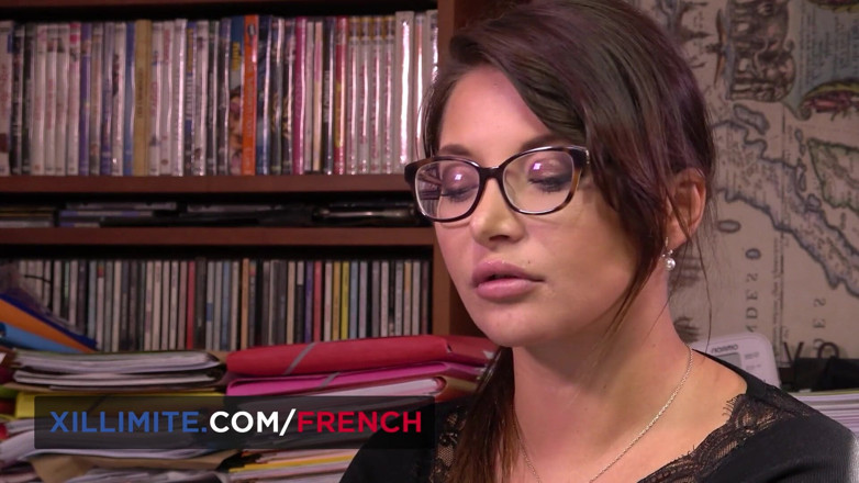 French girls at work: ek bhaagyashaali aadmi ke lie do seksi phrench kaale baal...