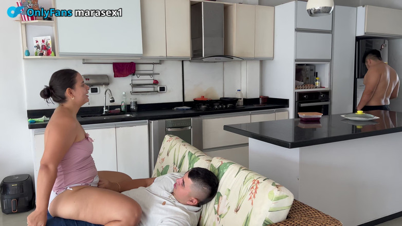 MaRaSexx: 我只是想好好照顾我丈夫最好的朋友，结果却发生了这种事