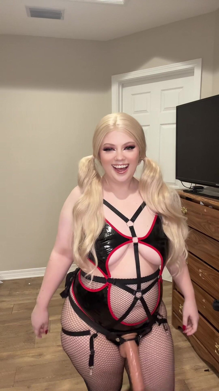 Femdomme: Femdom Teasing You with Her Strap