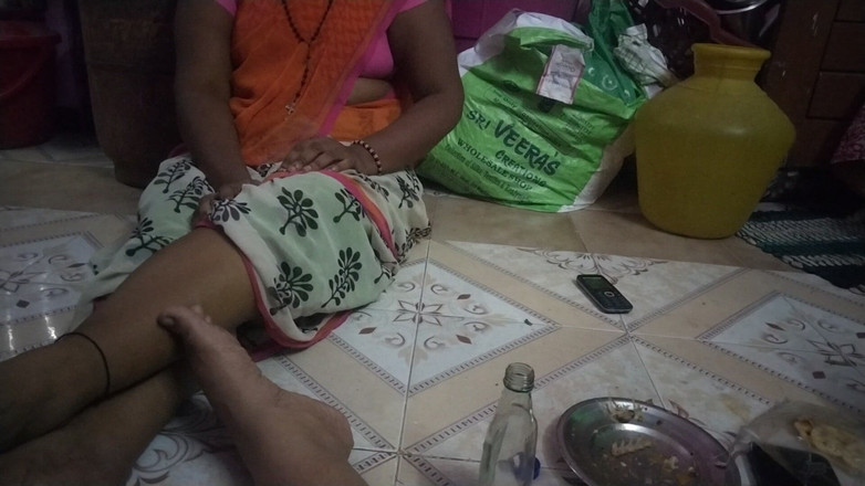 Benita sweety: 영상에 대해 이야기하는 새로운 Saree 아줌마