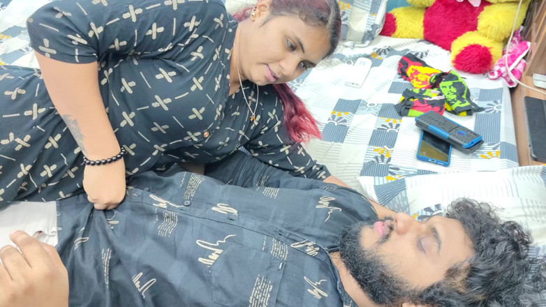 Vaigavarun45: Girl Kissing Boy and Seduce Boy with Hot Romance