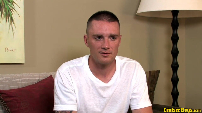 Cruiser Boys: М'ясний дрочить на спину і бризкає спермою!