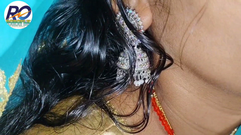 RoshniExpress: Desi Village New Marriage House A boca da esposa está...