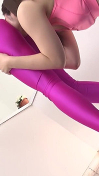 Lycra-clad foot fantasy - người hướng dẫn Ayaka Mochizuki Sniffs, liếm và bú tất, chân và lòng bàn chân của Moa Hoshizora