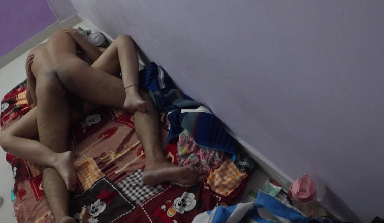 Rishi: 내 인생을 빼앗고, 자지를 사랑스럽게 빠은 후, 열심히 따먹어.