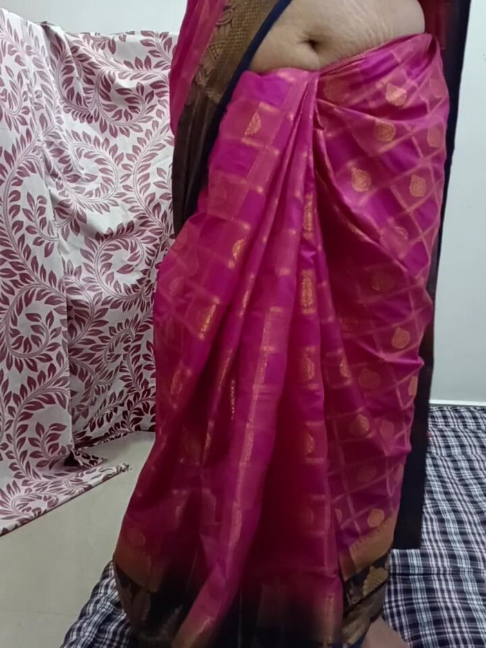 Muruga: Timido sesso con anuty sesso a letto aperto