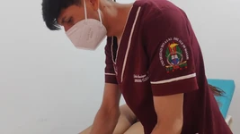 Ich zahle dienst mit ihrem körper, ohne darüber nachzudenken, ich ficke sie