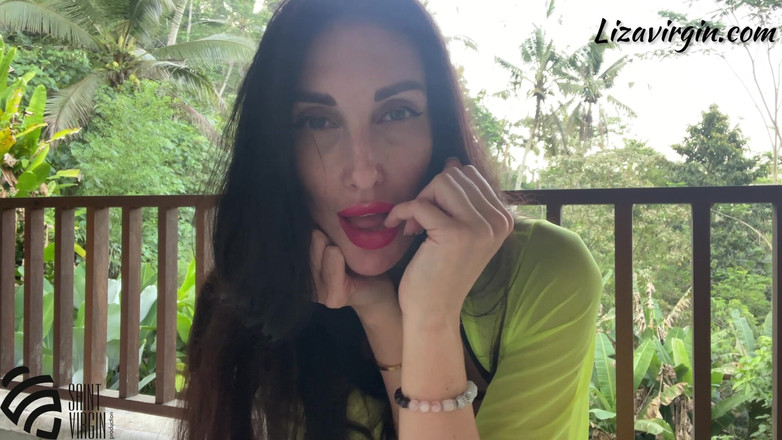 LizaVirgin: Macecha má třesoucí se orgasmus