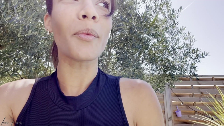 LeaPam: I Lick Diana Lawrence's Pussy and Savour Her Beautiful Feet