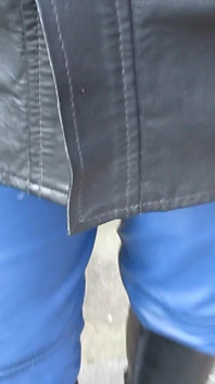 Pelle blu e nera