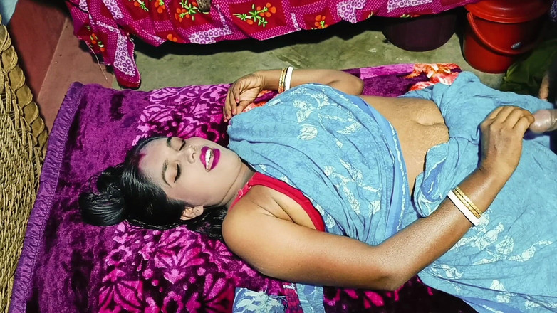 Anal girl: Vợ Ấn Độ đụ con rể trong phòng tắm