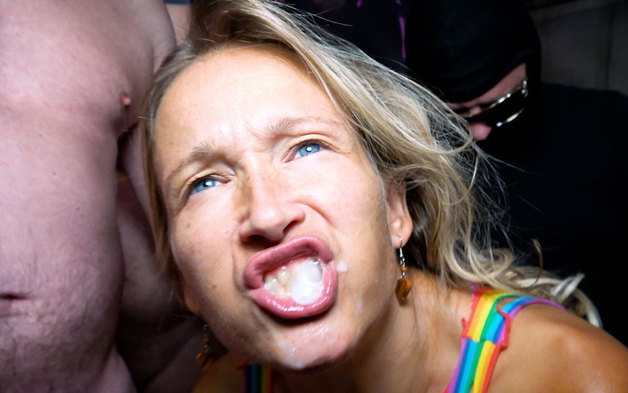 Lina Mila: MILF vs Genç! Bukkake Creampie Sperm Yiyen Toplu Bang?!