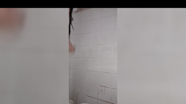 HomemadeTeenhot18: Видео с тинками 18+ в ванной