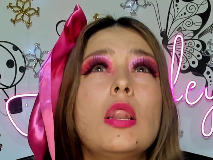 Angel eyes studio: Ki̇şi̇şi̇li̇k Vi̇deo!! İki Adamı Uzun Bir Iple Bağlayıp Yutuyorum!!